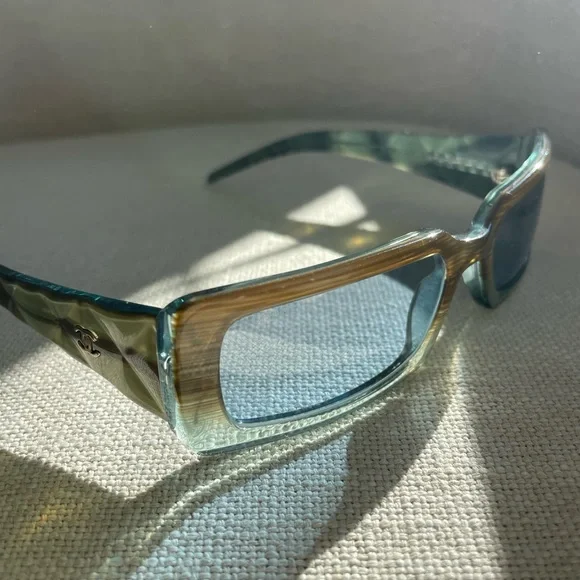 CHANEL Y2K Sunglasses silver details Blue Gradient vintage Blue Y2K Chanel Sunglasses - Etsy main image 4